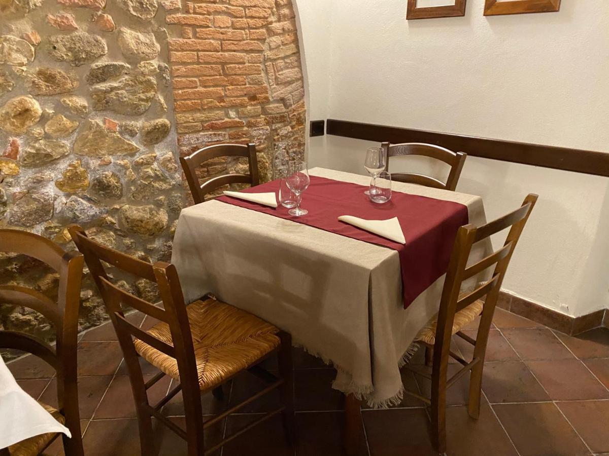 Hotel Le Logge Rosia Exterior photo