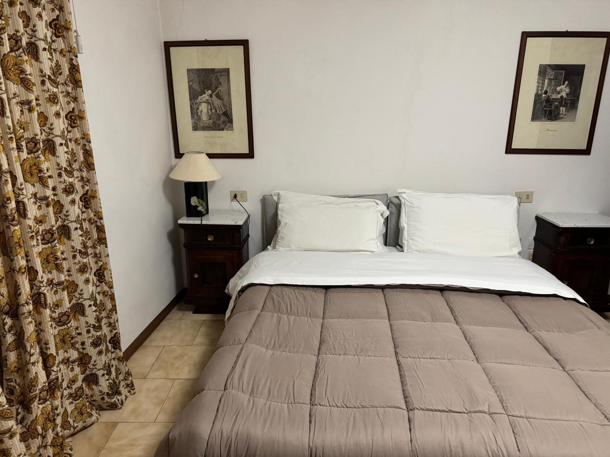 Hotel Le Logge Rosia Exterior photo